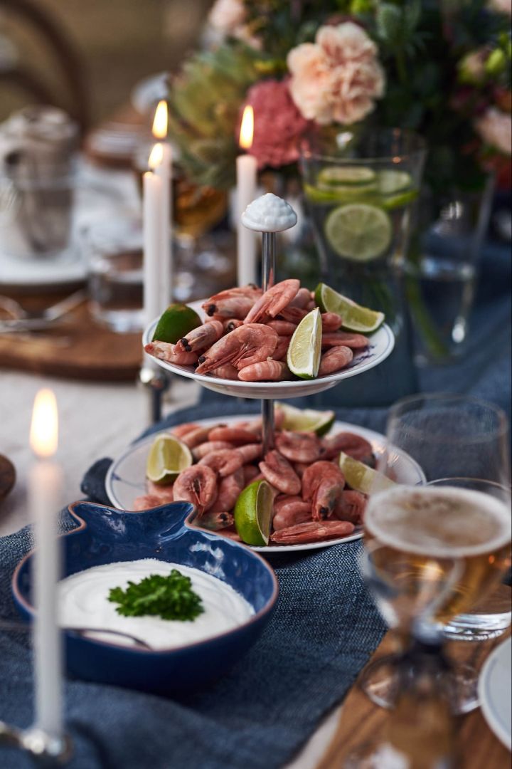 Krebsfest - Tischset mit kleiner Meeresfrüchteplatte von Royal Copenhagen. 