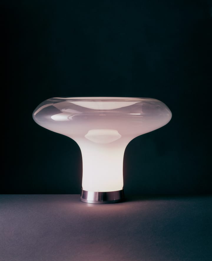 Lesbo Tischlampe Ø52 cm, Opal vit Artemide