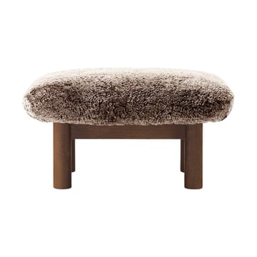 Brasilia Fußhocker - Dark oak-Sahara sheepskin curly - Audo Copenhagen