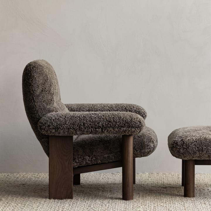 Brasilia Fußhocker - Stoff bouclé 02 beige, Eichenholzgestell - Audo Copenhagen