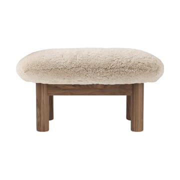 Brasilia Fußhocker - Walnut-Nature sheepskin curly - Audo Copenhagen