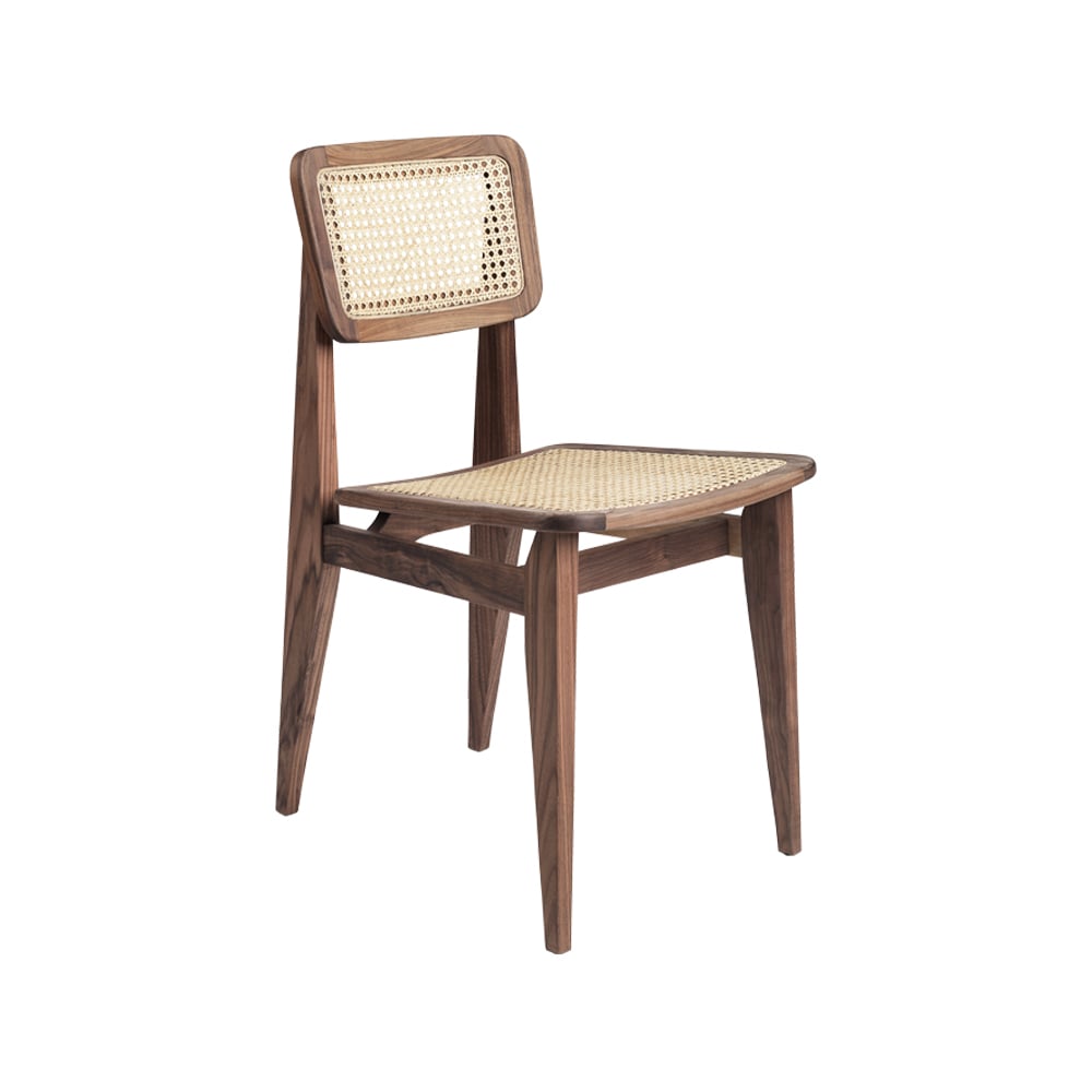 GUBI C-Chair Stuhl American walnut, Rattan