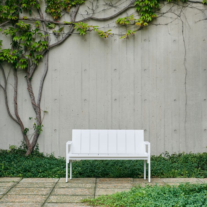 Crate Dining Bench Bank Kiefernholz lackiert - White - HAY