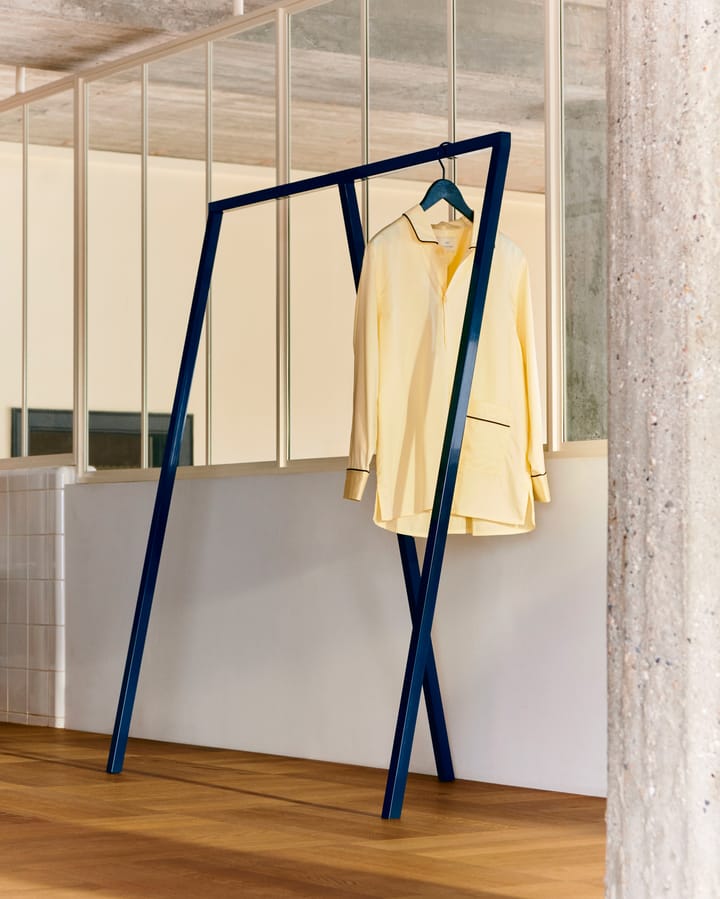 Loop Stand Wardrobe Kleiderständer, Deep blue HAY