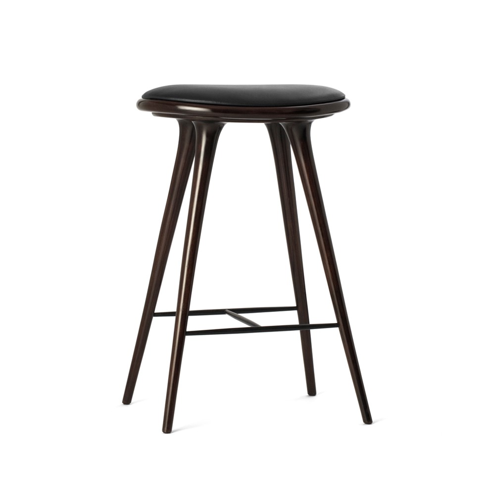 Mater Mater high stool Barhocker niedrig 69 cm Leder schwarz, Holzstativ aus Buche braun gebeizt