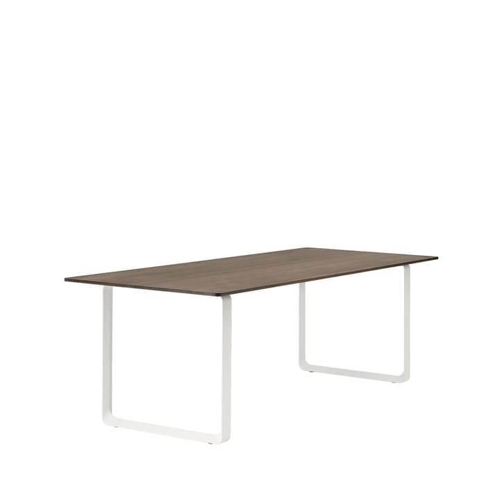 70/70 Esstisch 225 x 90cm, Solid Smoked oak-White Muuto