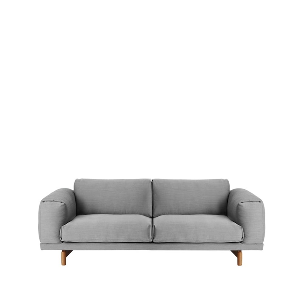 Muuto Rest Sofa 2-Sitzer Stoff steelcut trio ii 133 light grey, Eichenholzbeine