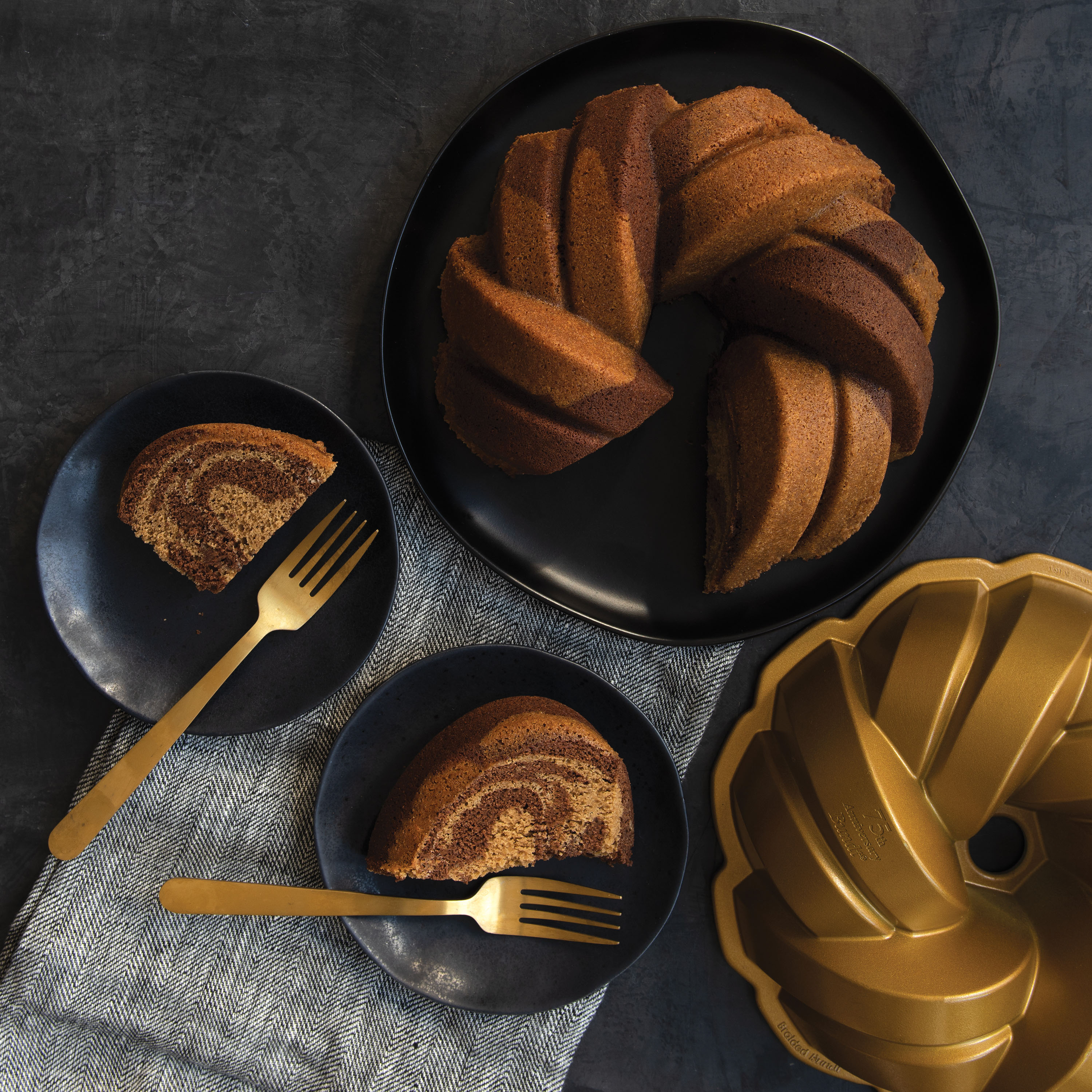 Pin by Ej on Bundt Pans, Bundkuchens and Backforms