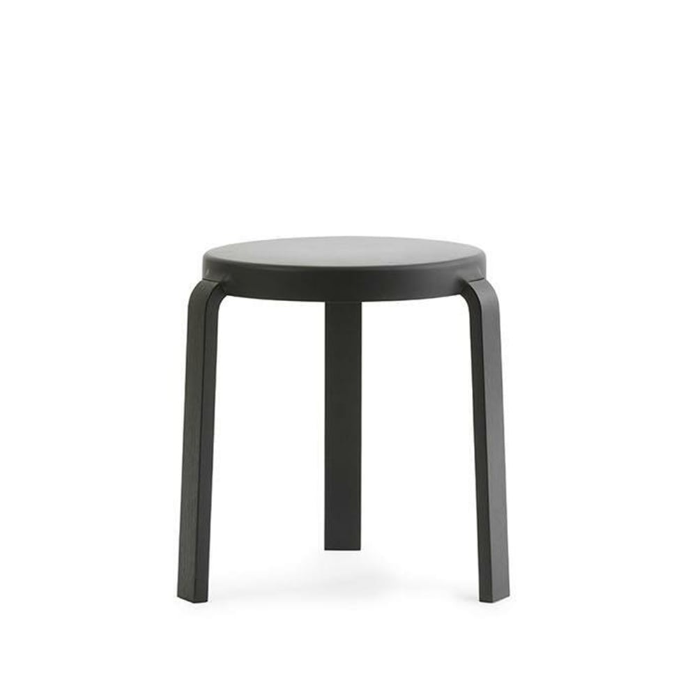 Normann Copenhagen Tap Hocker Black, Schwarze Eichenholzbeine