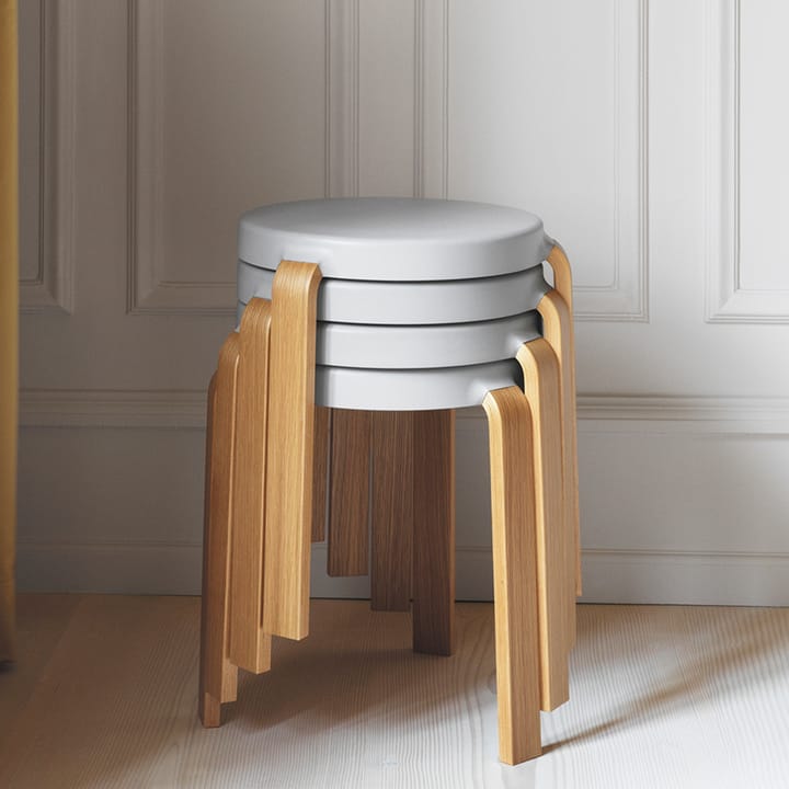 Tap Hocker, Grey, Walnussholzbeine Normann Copenhagen