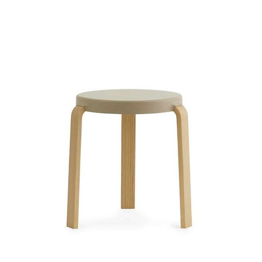 Normann Copenhagen Tap Hocker Sand, Eichenholzbeine