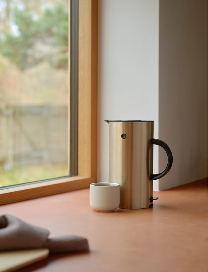 EM77 Wasserkocher (EU) 1,5 L, Brushed brass Stelton