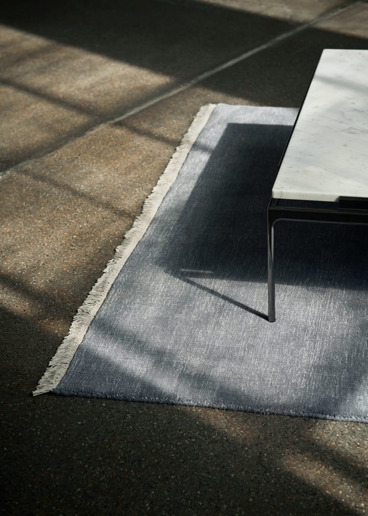 The Moor AP19 Teppich 200x300cm - Grey Blue Thunder - &Tradition