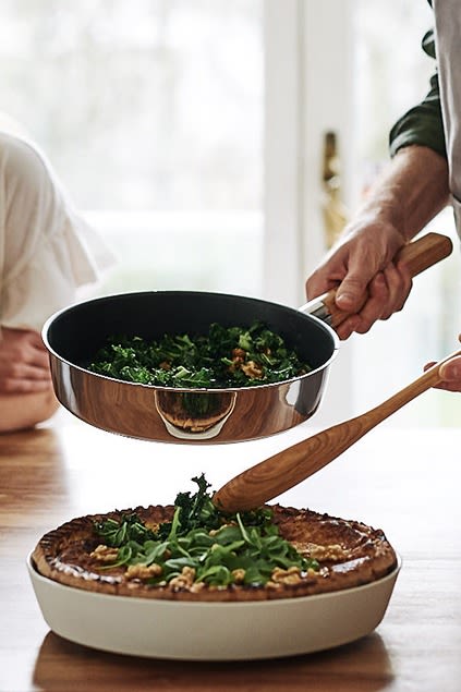 Das Abendessen wurde in der Nordic Kitchen Bratpfanne von Eva Solo zubereitet - einer praktischen Antihaftpfanne. 